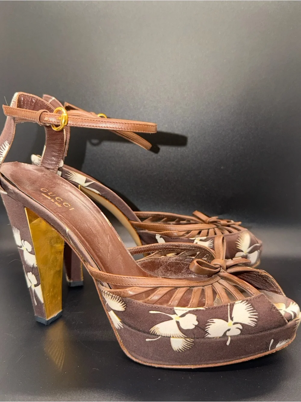 Rare Vintage Gucci Sandals Heels Brown Leather & Flowers Early 2000 Y2K Fits 7.5